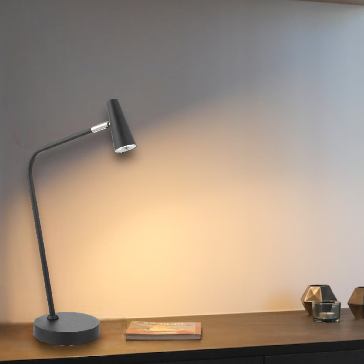 TFS TABLE LAMP 3wLED 3000K 3 STEP TOUCH SWITCH DIM 368Lm 140x310x490 BLACK