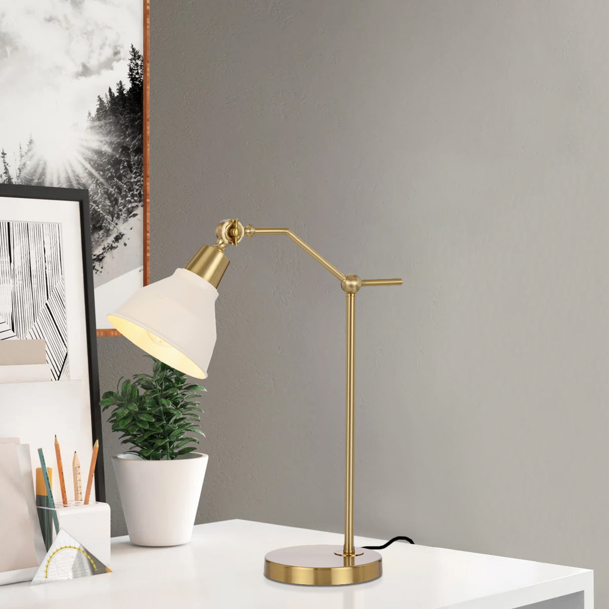 TFS 15 TABLE LAMP 25wE27max L320 W160 H500 INLINE SWTCH ANT GOLD/BEIGE 9001