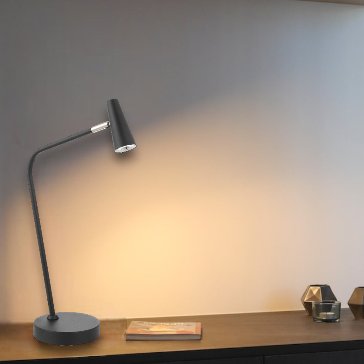 TFS TABLE LAMP 3wLED 3000K 3 STEP TOUCH SWITCH DIM 368Lm 140x310x490 BLACK