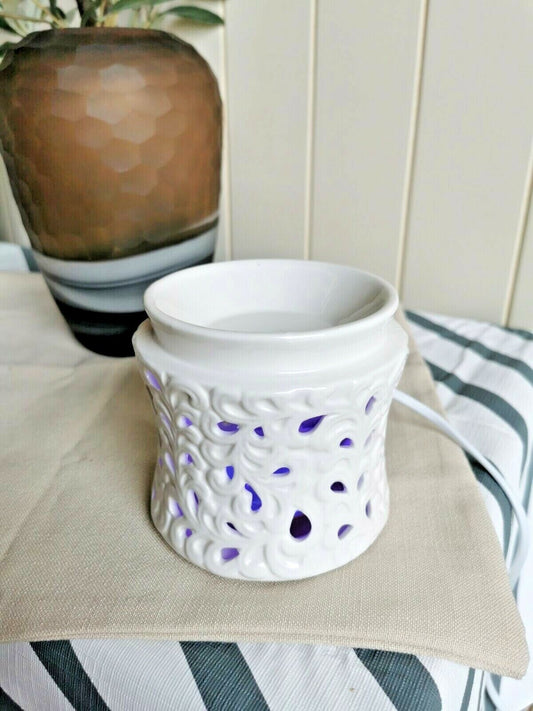 LED Oil Burner — White Flower Ceramic, 4 Colour Changing